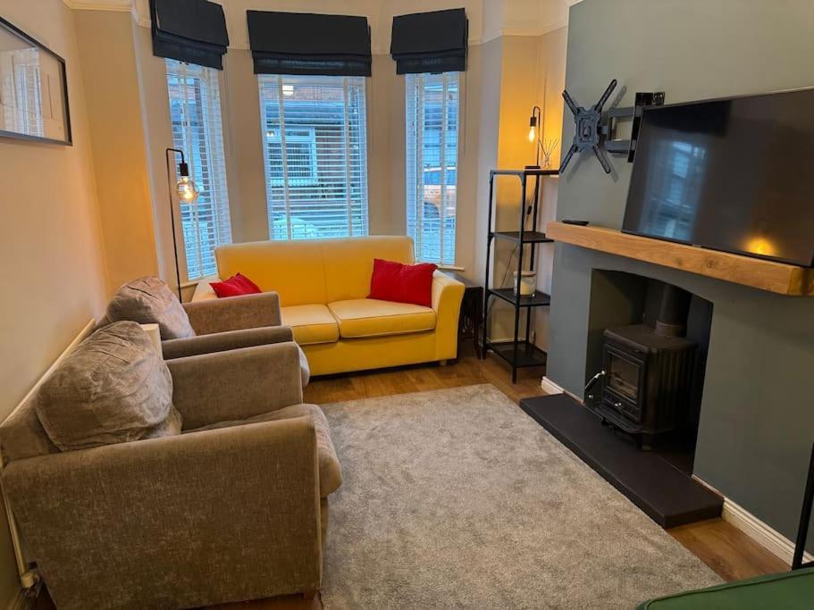 Stylish, Spacious And Central 4 Bedroom House Belfast Bagian luar foto